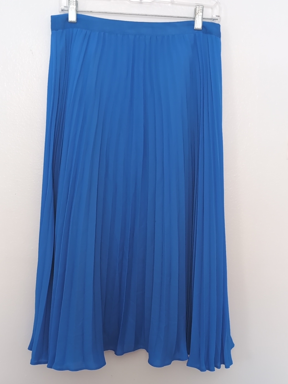 Banana Republic Cobalt Blue Pleated Midi Skirt Size 4 In Like New Condition.